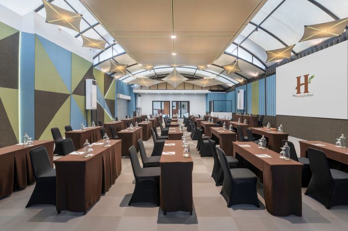 Exhibition Dome Classroom